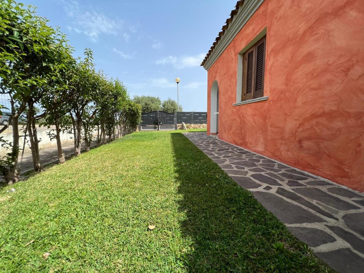 Villa Antonella San Teodoro  Exterior photo